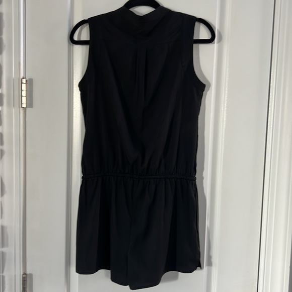 Banana Republic romper - Picture 4 of 4